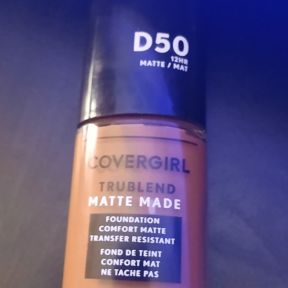 COVERGIRL TruBlend Matte Made Foundation - Rich Tan D50